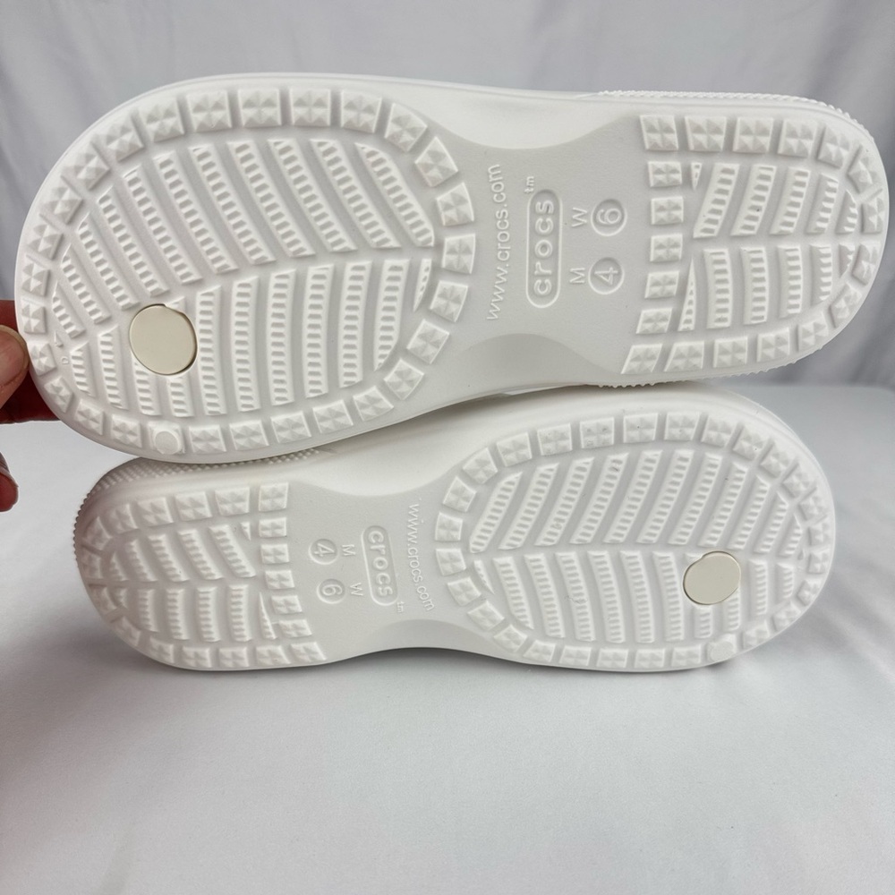 NWOT Crocs Unisex BAYA II White Flip Flop - Picture 7 of 8
